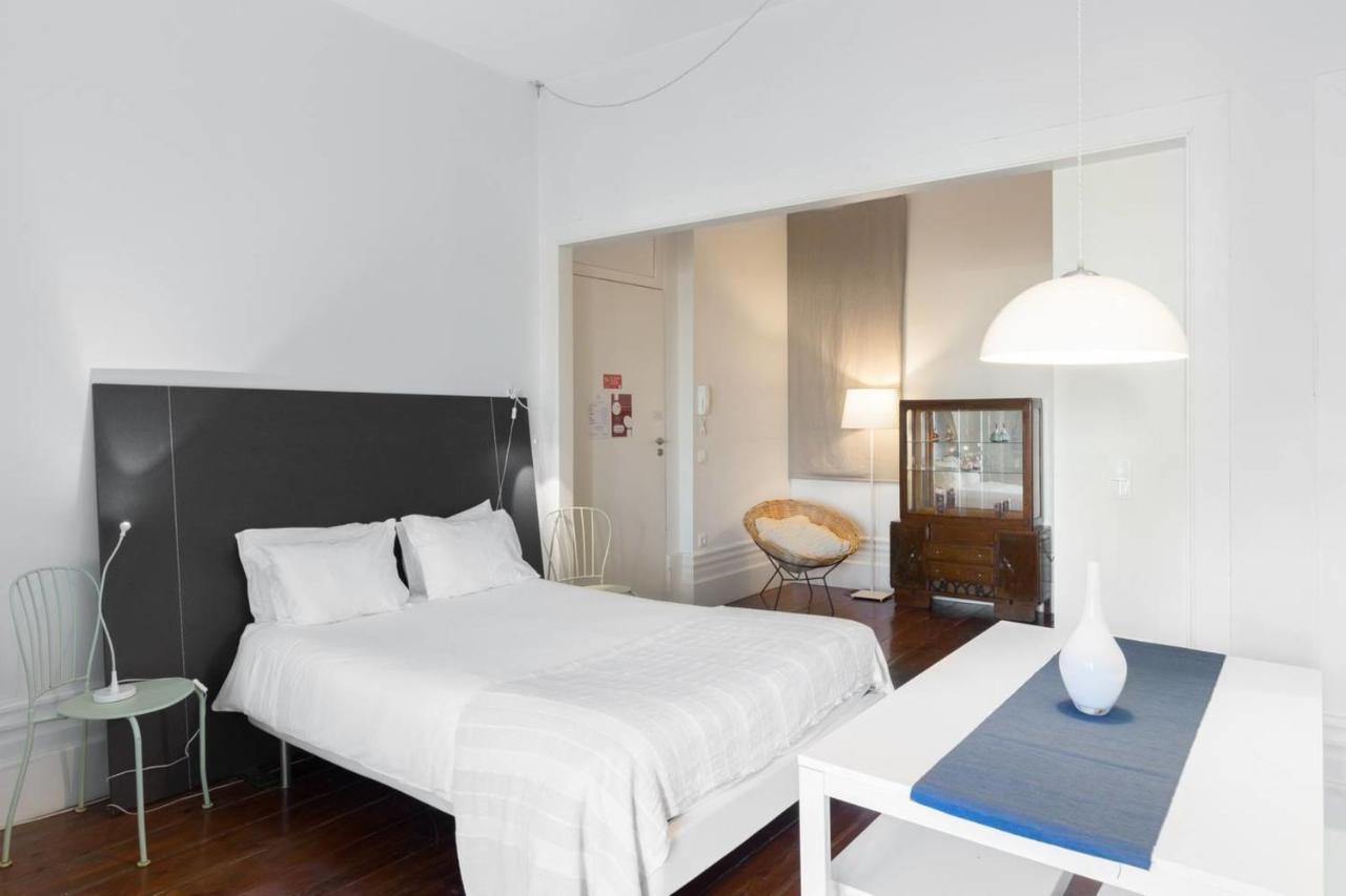 Guestready - Ayres Studio W Balcony Garden OOporto Esterno foto