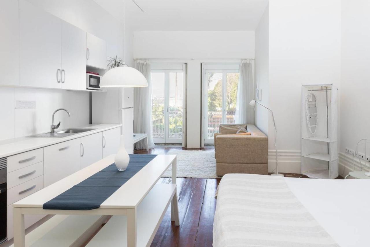 Guestready - Ayres Studio W Balcony Garden OOporto Esterno foto