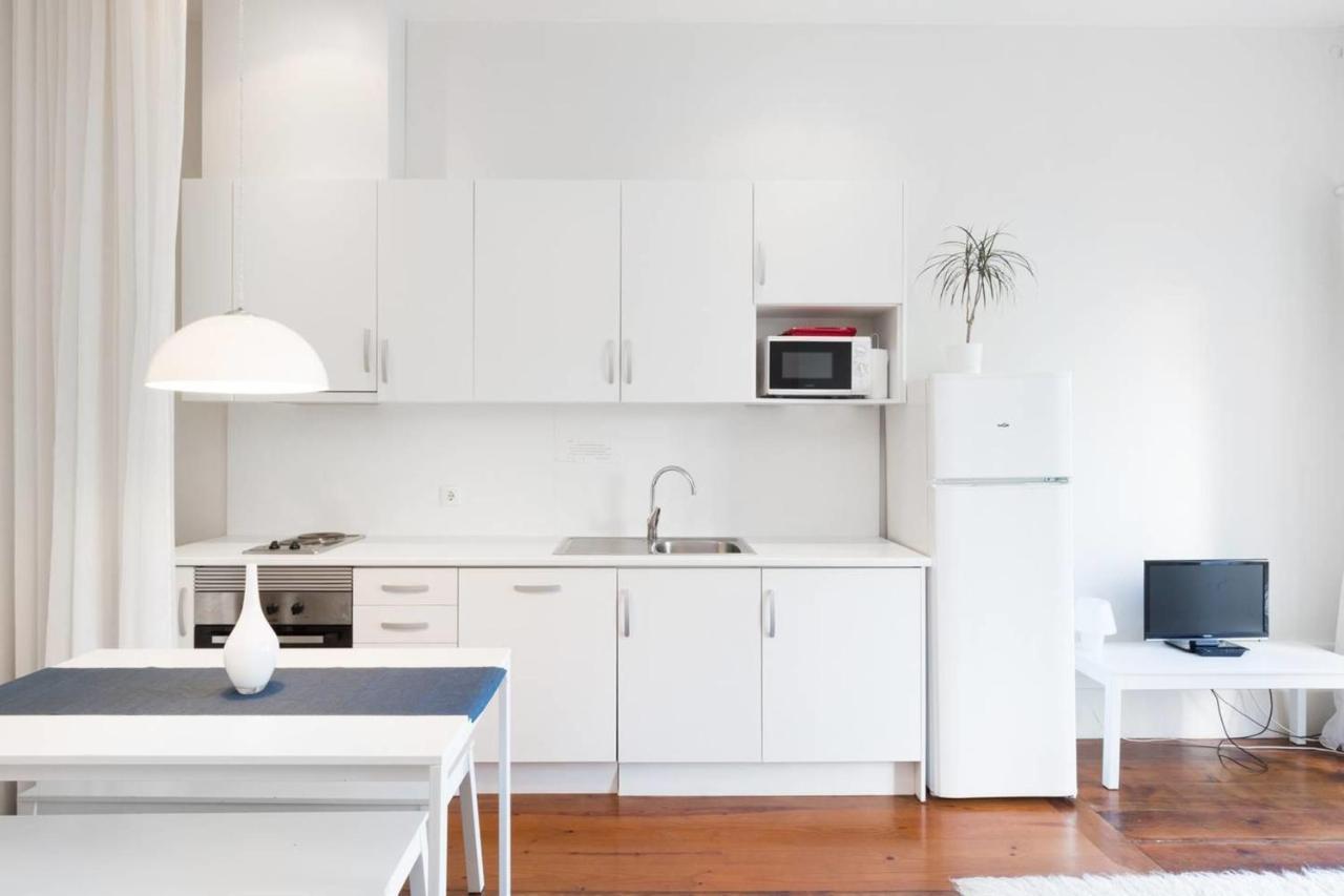 Guestready - Ayres Studio W Balcony Garden OOporto Esterno foto