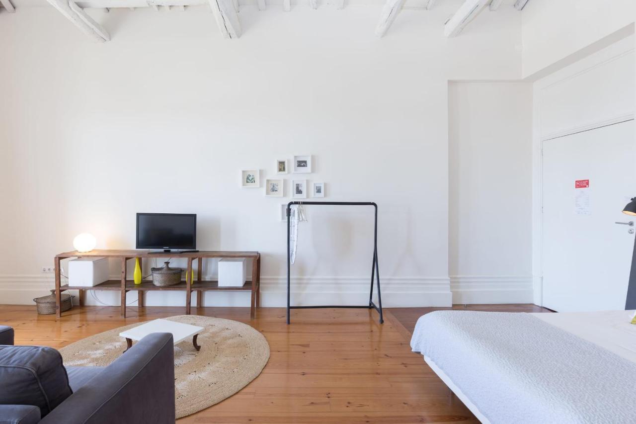 Guestready - Ayres Studio W Balcony Garden OOporto Esterno foto