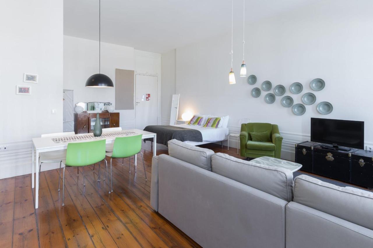 Guestready - Ayres Studio W Balcony Garden OOporto Esterno foto