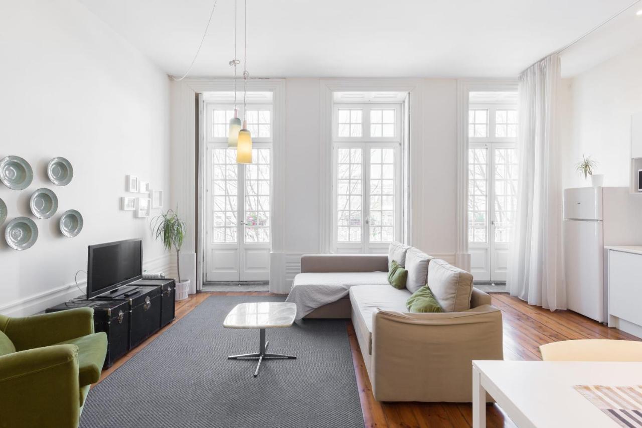 Guestready - Ayres Studio W Balcony Garden OOporto Esterno foto