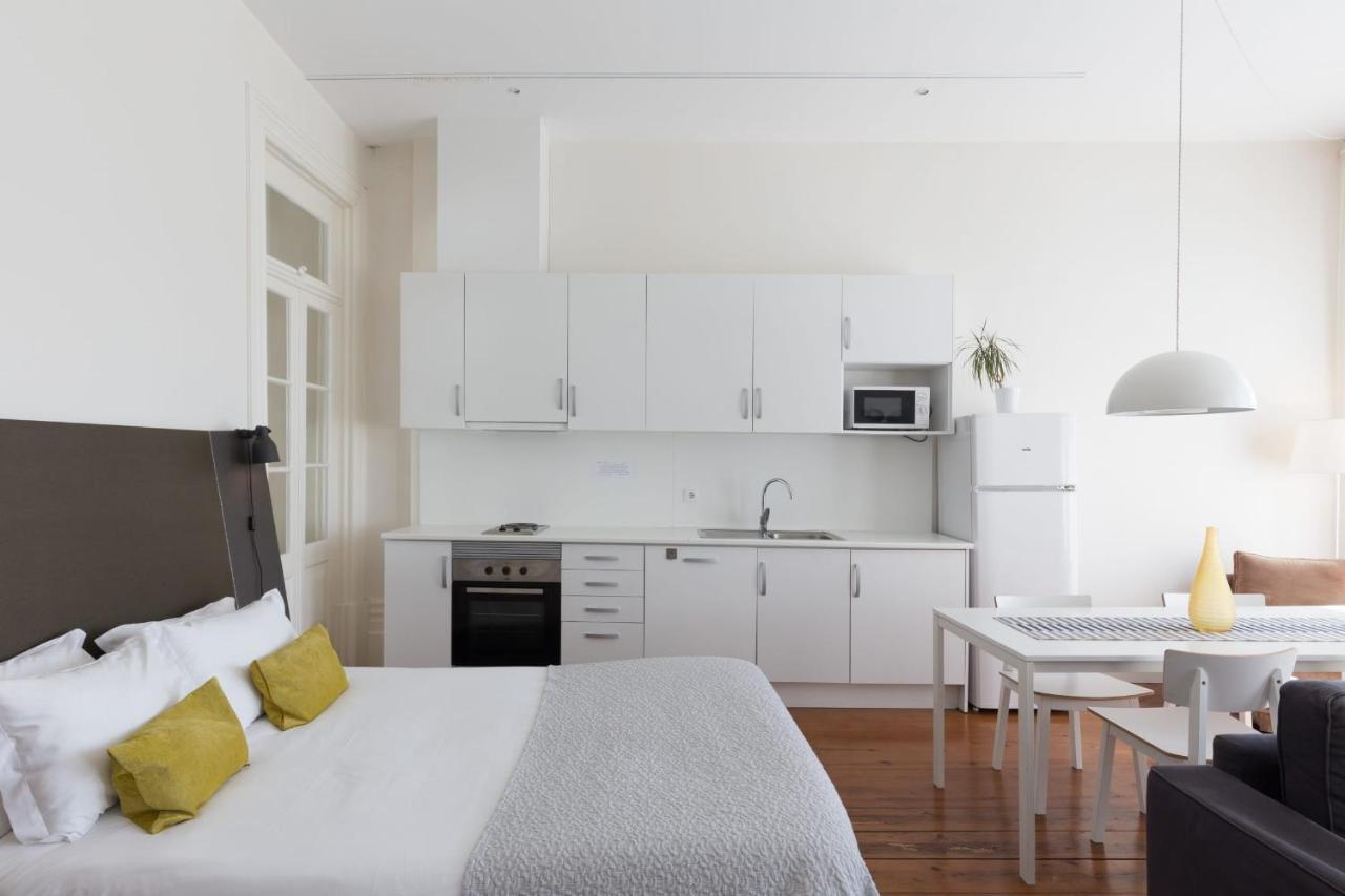 Guestready - Ayres Studio W Balcony Garden OOporto Esterno foto