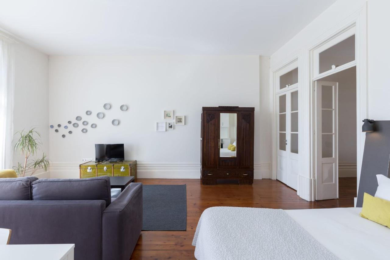 Guestready - Ayres Studio W Balcony Garden OOporto Esterno foto