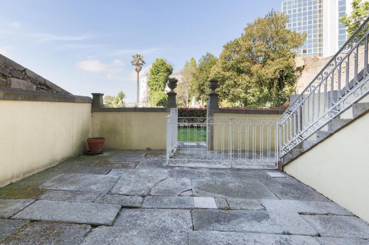Guestready - Ayres Studio W Balcony Garden OOporto Esterno foto